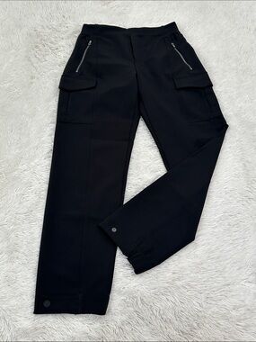 🎻 Athleta Slim Straight Cargo Pant